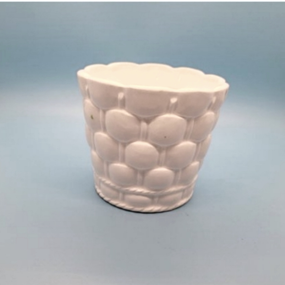 Lefton Planter